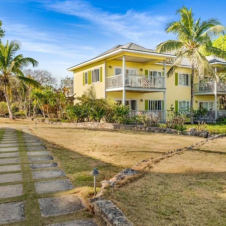 ガバナーズ・ハーバー Pineapple Fieldsアパートホテル エクステリア 写真